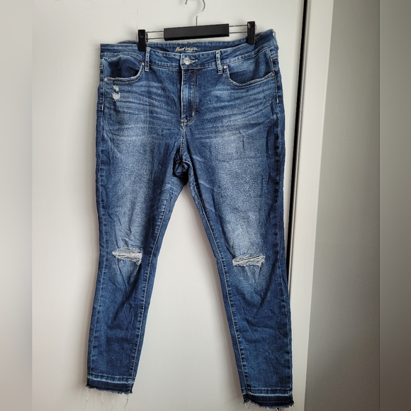 Bootlegger Skinny mid-rise. 34W 28L - Picture 1 of 3